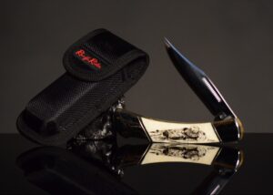 Scrimshaw Pocket Lockback with Belt Sheath